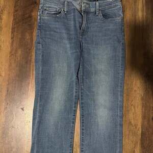 Lucky Brand 223 Straight Blue Jeans